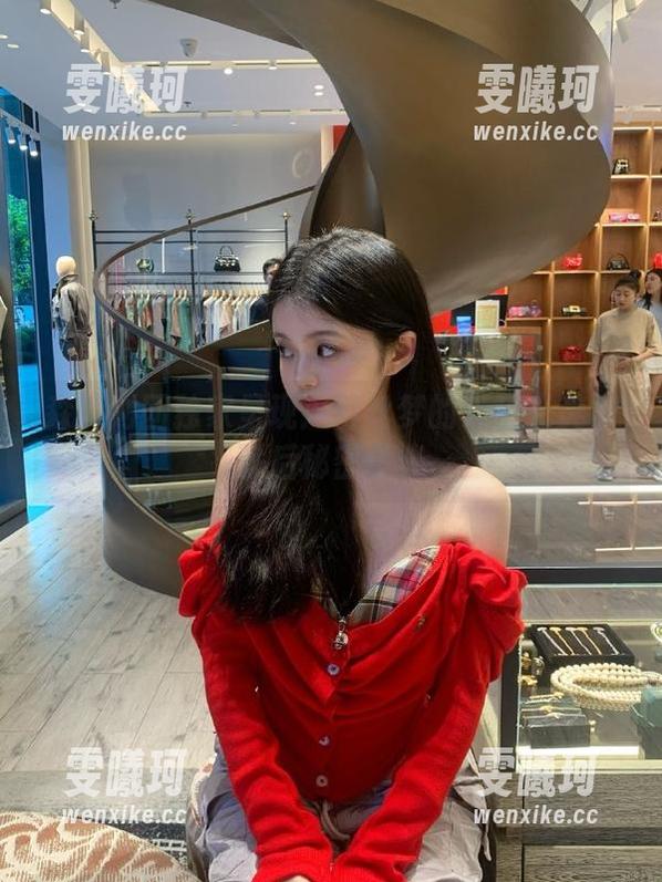 森萝财团独家呈现：苗丝梦的无圣光美图背后秘密曝光