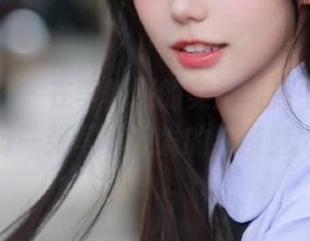 模特联盟 – 在李梓熙的美脚图库中，感受每一张写真散发的独特魅力