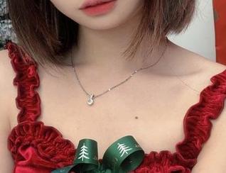 轻松一刻：洛桑w伊梓的浴室写真原图分享，分享你的心情！