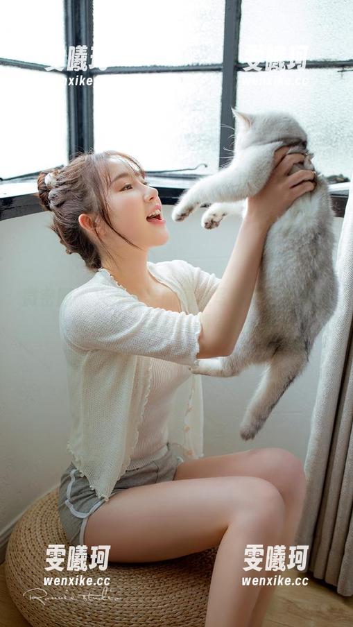 火龙果羊 微密圈 - 火龙果羊的网袜写真集:在完美与缺陷之间的自嘲资源分享