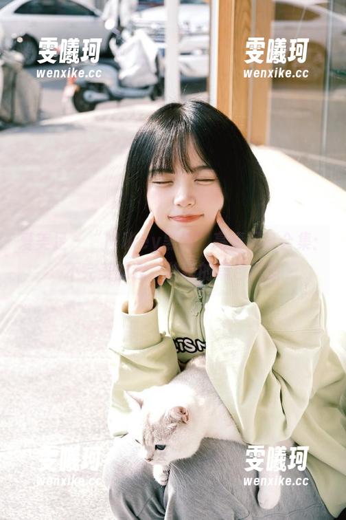 爱美足-Mikey 爱美足 - “Mikey黑色”高清写真合集:不完美的我,独特的黑色风格