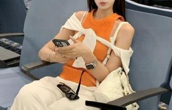 爱蜜社 – 乐薇Vivi全套御姐作品，带你走进时尚与个性的完美融合！