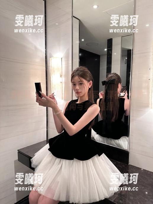 爱蜜社-周于希 爱蜜社 - 解锁周于希的吊带写真在线资源,感受时尚与美的碰撞