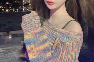 无圣光原图中的王羽杉女孩，倾心呈现青春的梦幻与自由