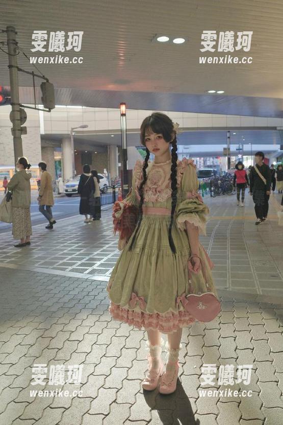 白龙猫女 微密圈 - 一组“白龙猫女美腿”写真合集,致敬完美曲线与优雅!