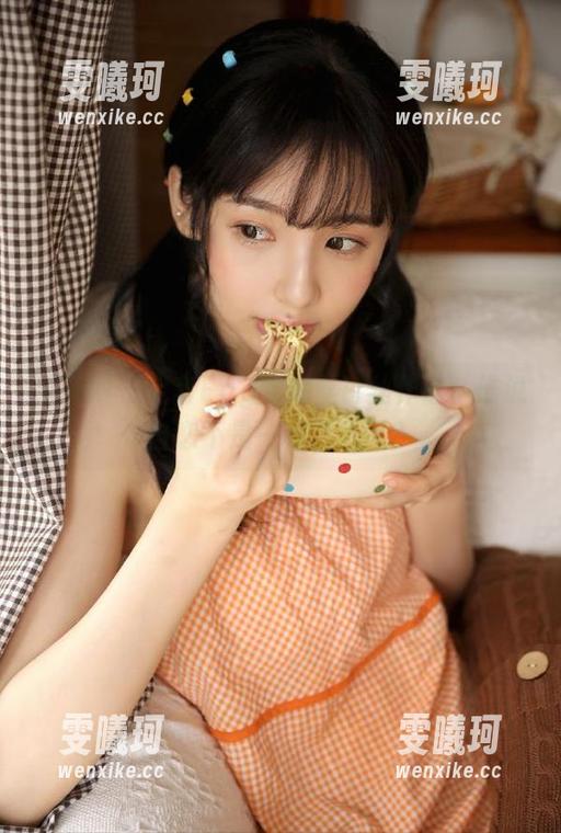 秀人网-Egg尤妮丝 秀人网 - 全套Egg尤妮丝白丝作品,谁说自恋不是一种艺术呢?