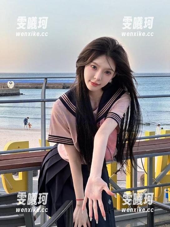 秀人网-Elise谭晓彤 秀人网 - 静谧时光中的Elise谭晓彤,甜美自拍写真壁纸让你瞬间心动