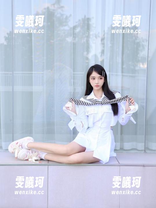 秀人网-Elise谭晓彤 秀人网 - 在线畅看Elise谭晓彤皮衣摄影,高清作品定会让你心动不已