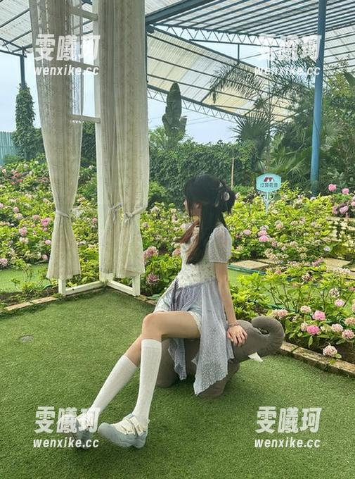 秀人网-七七kiko 秀人网 - 走入七七kikoJK的图库,一系列作品带你感受魅力风采