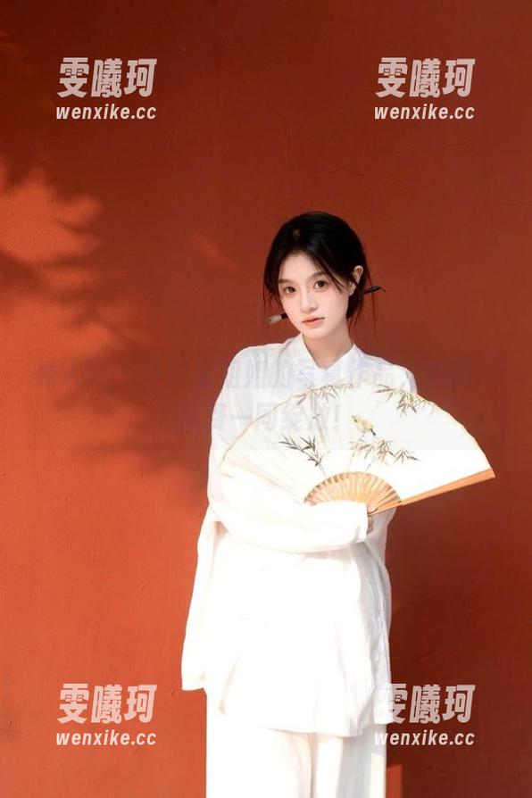 秀人网-叶籽亿 秀人网 - 叶籽亿姐姐的写真作品,美丽与免费一同绽放!