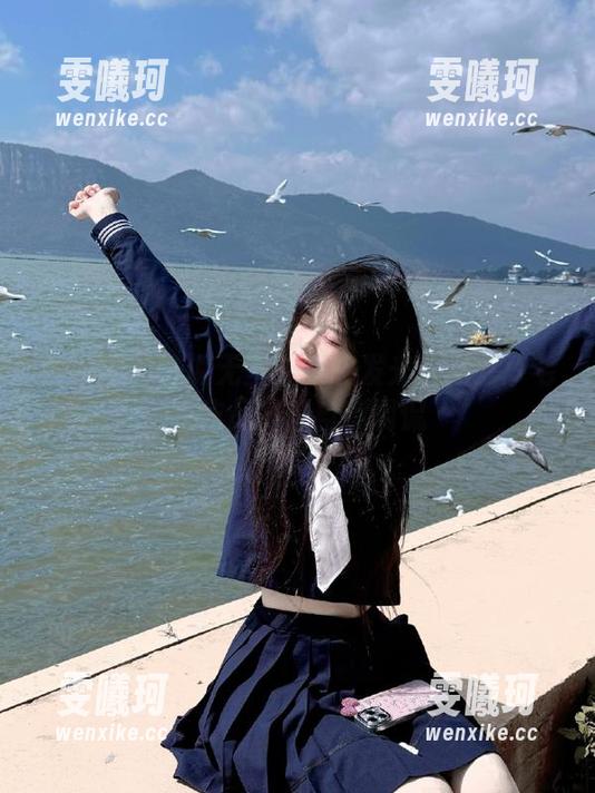 秀人网-周慕汐 秀人网 - 谁说无圣光不能发光?周慕汐毛衣作品中的自我调侃