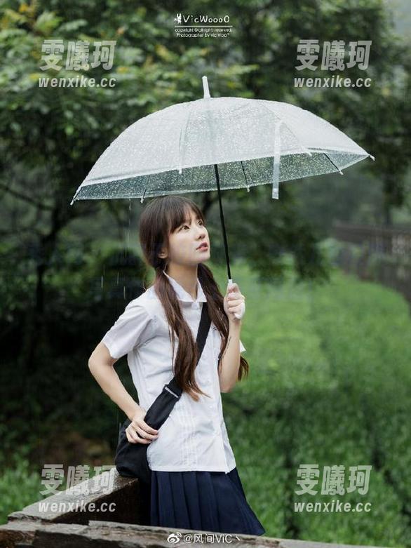 秀人网-安然儿 秀人网 - 沉醉于校园时光,安然儿的校服写真作品现已上传至网盘!