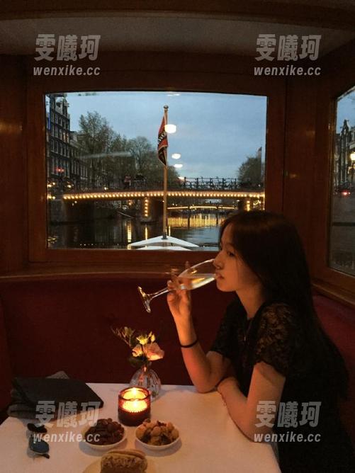秀人网-小爪几 秀人网 - 跟随小爪几,体验她最新厨娘写真资源中的独特风格与创意!