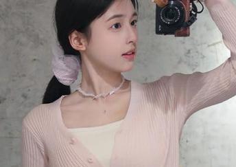 秀人网 – 精致高清图片展现“拍黄瓜girl”天使的绝美风采，感受瞬间的魅力！
