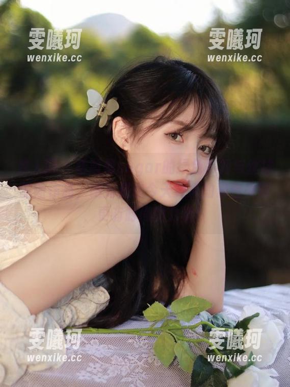 秀人网-杨晨晨sugar 秀人网 - 杨晨晨sugar的绿色吊裙与丝袜原图作品,绝对是你今天笑点的最佳来源,更有时尚的力量!