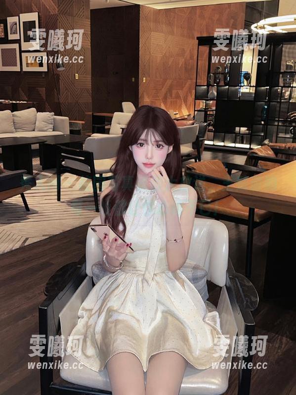 秀人网-王楚璇 秀人网 - 校园写真资源大放送,王楚璇的每一帧都让你心动不已!