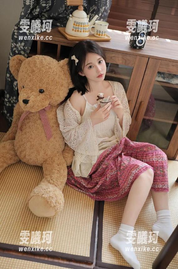 秀人网-糯美子Mini 秀人网 - 这组户外图集更新真的让人怀疑糯美子Mini是不是仙女下凡了!
