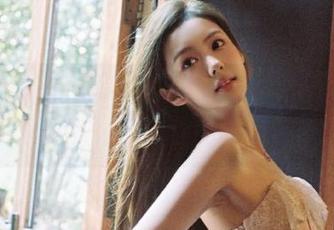 秀人网 – 璀璨瞬间，糯美子连衣裙写真套图精华合集，定义你的时尚风格之旅