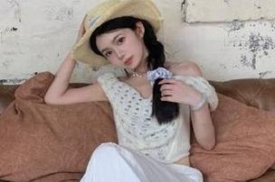 秀人网 – 苏小曼babyface的户外私拍作品：记录生命中那些难忘的瞬间