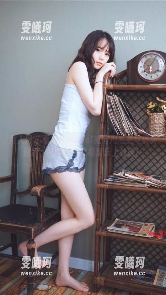 秀人网-葛征Model 秀人网 - 看葛征Model如何用毛衣与搞笑碰撞,私房图集超级欢乐上线啦!