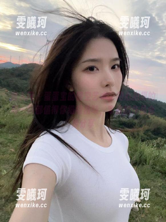 秀人网-蛋蛋宝 秀人网 - 蛋蛋宝的镂空艺术,用心拍摄的每一帧都值得你细细品味,丰富的作品合集分享