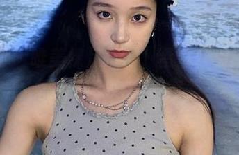 秀人网 – 唯美裸足摄影，蛋蛋宝最新图包下载，感受自然与人的完美结合！