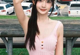 秀人网 – 在诗诗kiki的连衣裙下，写真图包开启了风格的新篇章！
