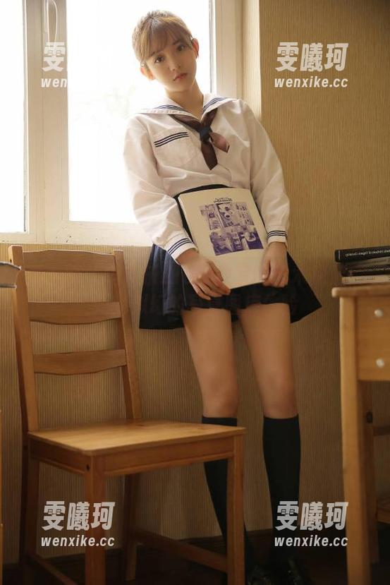 秀人网-陶喜乐_lele 秀人网 - 陶喜乐_lele教室的艺术探索:如梦似幻的写真图库体验