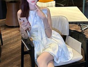 紧急企划 – 小奶糕Milky的秘密写真，让你心动的作品，马上点击下载收藏吧！