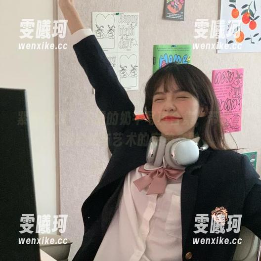 紧急企划-小恩 紧急企划 - 小恩的奶牛写真合集,带你走进自然与艺术的完美交融