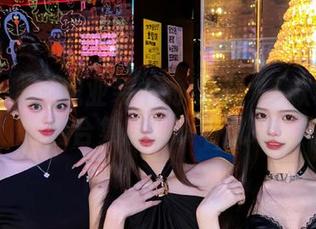 紧急企划 – 职业装中的樱可：多款写真套图合集展现职场风采