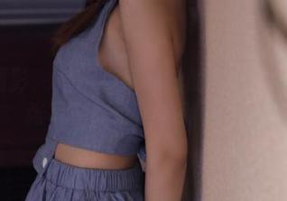 纳丝摄影 – 捕捉小辣妹的眼镜美：分享25张写真照片里的别样风情