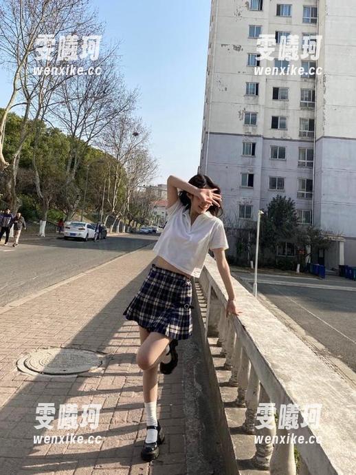 关注织梦映像，最新更新写真集《人来人往》带来你未曾见过的精彩