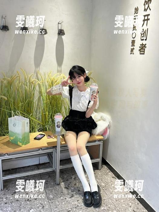 美媛馆 - 免费获取Ellie艾栗栗双人写真原图，记录下那些令人心动的瞬间与故事！