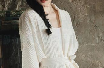 微密圈 – 丰富多彩的“双人”主题，尽在美邵女Baby的华丽写真图集里