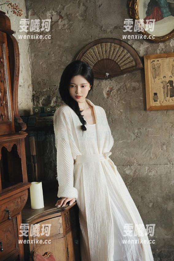 美邵女Baby 微密圈 - 丰富多彩的“双人”主题,尽在美邵女Baby的华丽写真图集里