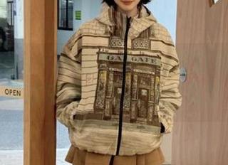 花漾show – 小海臀Rena浴缸写真套图，诠释水中魅力与女性的独特气质
