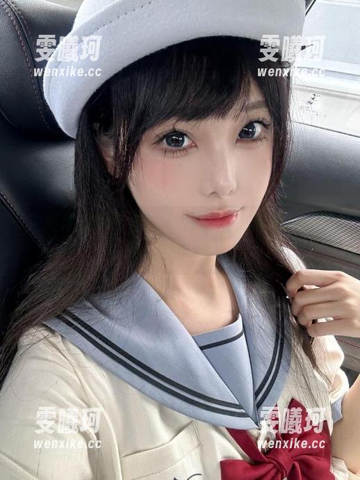 蜜汁猫裘 完美演绎水手服的蜜汁猫裘,超萌cos写真值得一看!
