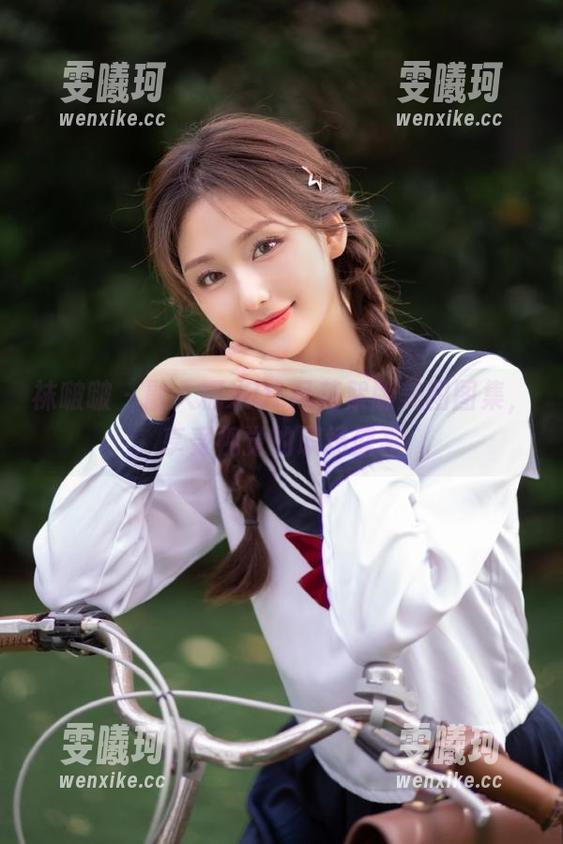 袜啵啵-糯米 袜啵啵 - 融入糯米OL风花絮版美图图集,享受视觉的职场盛宴