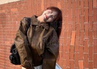 袜啵啵 – 苏苏的水手服写真，私房图片展现她独特的风格与青春气息
