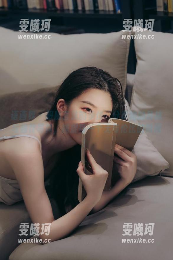 语画界-言沫 语画界 - 跟随言沫的步伐:分享她的吊袜与翘臀写真,捕捉每一个无与伦比的瞬间!
