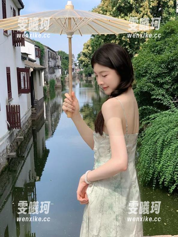 语画界 - 雅雯与她的白裙：一组让人忍俊不禁的图片作品，绝对不容错过！