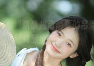 幸福时光：“趴趴捣蛋陌”的吊带写真原图资源全在这里！