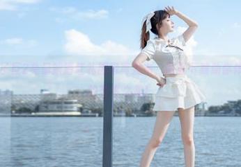 微密圈 – 轩子巨2兔最新酒红礼服写真发布，网盘下载助你体验这份独特的艺术之美！