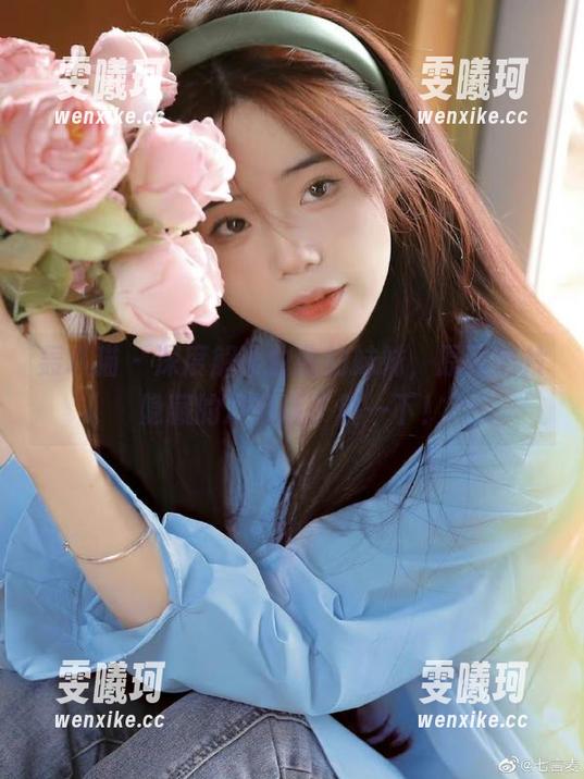轰趴猫-曲曲 轰趴猫 - 深度解读曲曲的妹妹,原图照片隐藏的冷笑话了解一下!