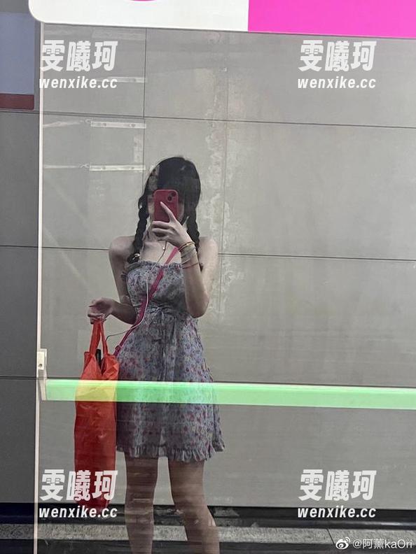 阿薰kaOri 旗袍之美:阿薰kaOri写真图包带你领略经典与现代结合