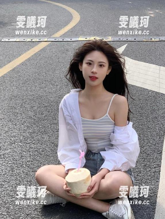 陈佩奇 微密圈 - 想知道陈佩奇的夏日秘诀?来看看她的牛仔短裤私房原图!