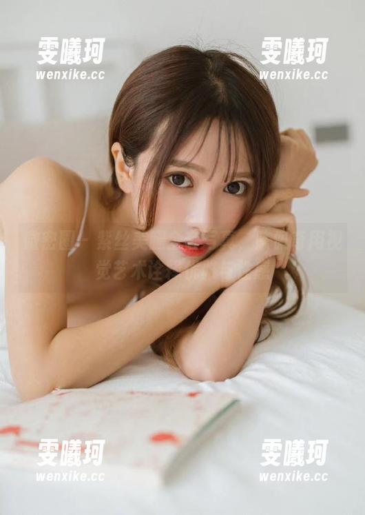 陈佩奇 微密圈 - 紫丝美腿全套写真,陈佩奇用视觉艺术诠释优雅与性感