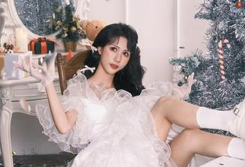 免费的雅祈masaki大凤旗袍写真资源，带你领略经典与时尚的结合