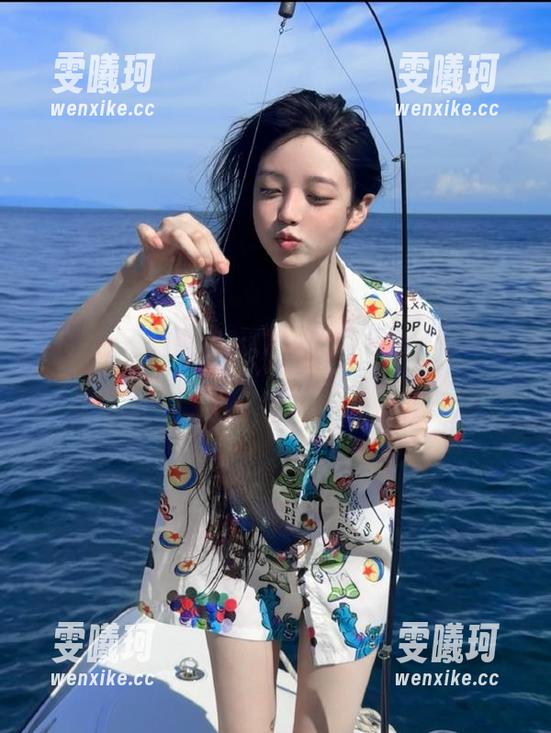 青豆客-娜依灵儿 青豆客 - 娜依灵儿婚纱写真精选:每一帧都讲述爱的故事